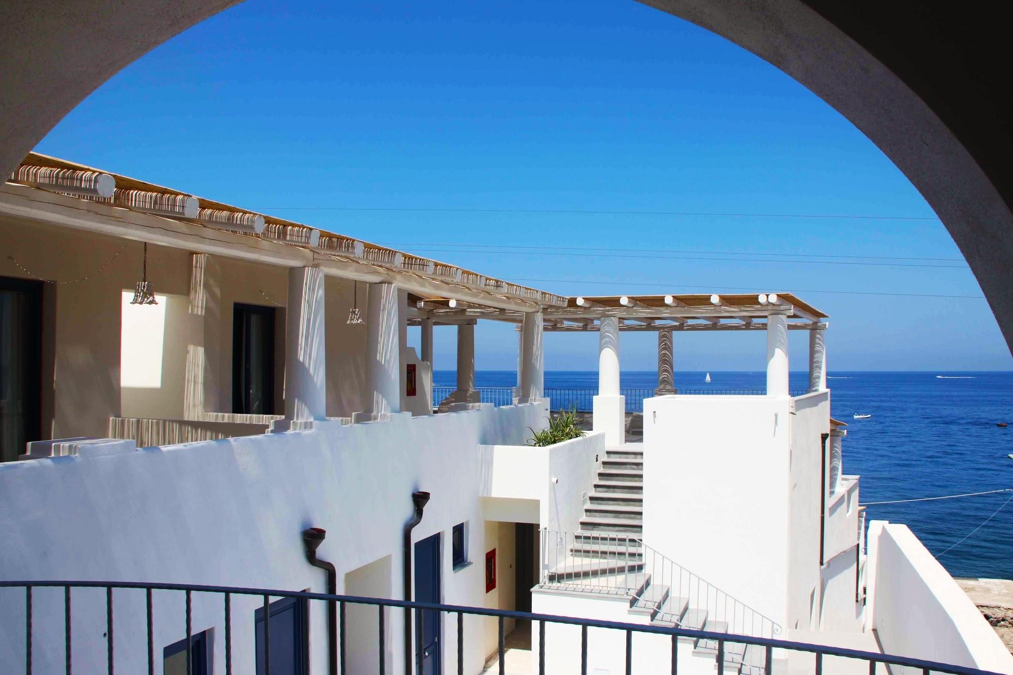 Hotel Cutimare - Aeolian Charme Acquacalda Екстериор снимка