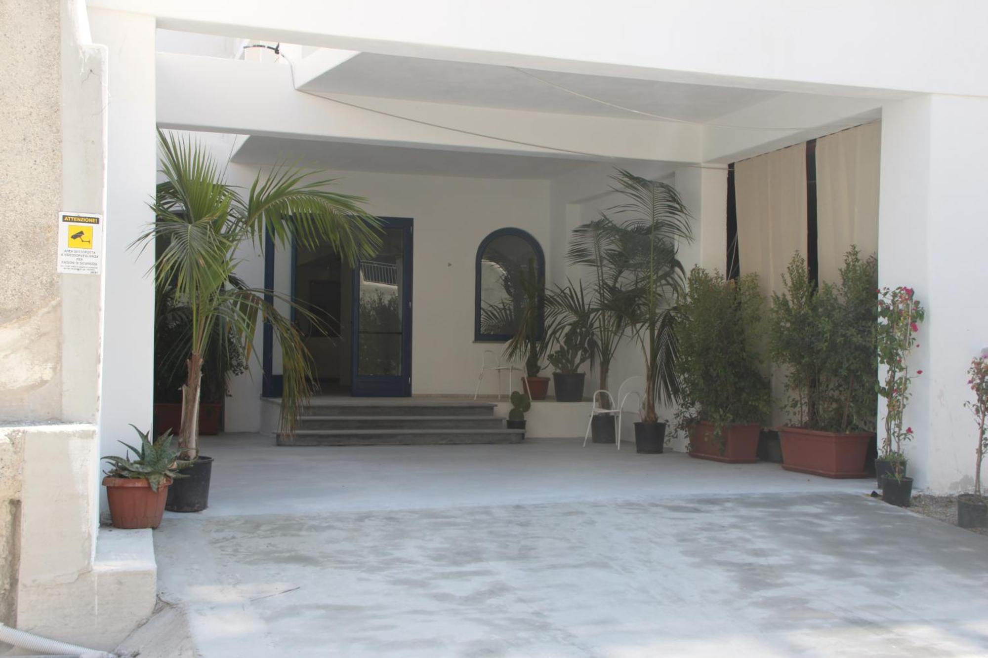 Hotel Cutimare - Aeolian Charme Acquacalda Екстериор снимка