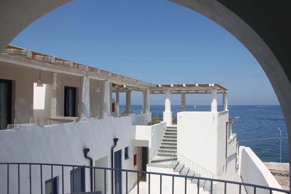 Hotel Cutimare - Aeolian Charme Acquacalda Екстериор снимка