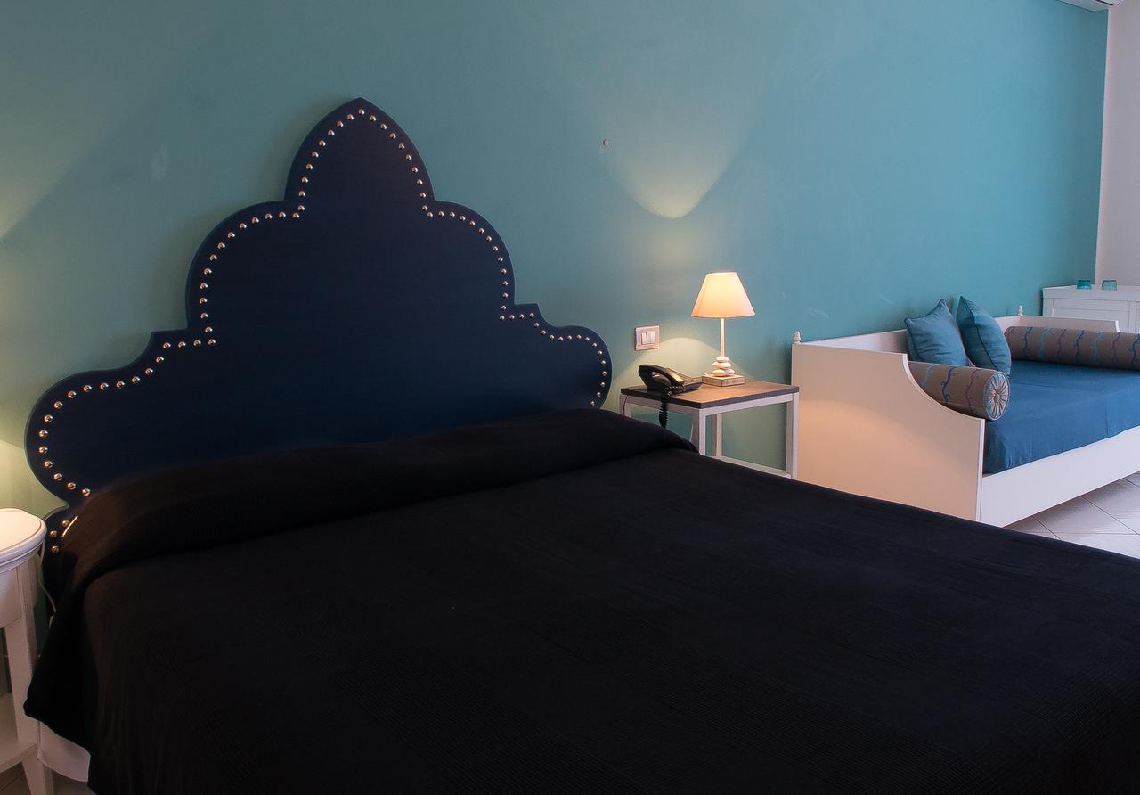 Hotel Cutimare - Aeolian Charme Acquacalda Екстериор снимка
