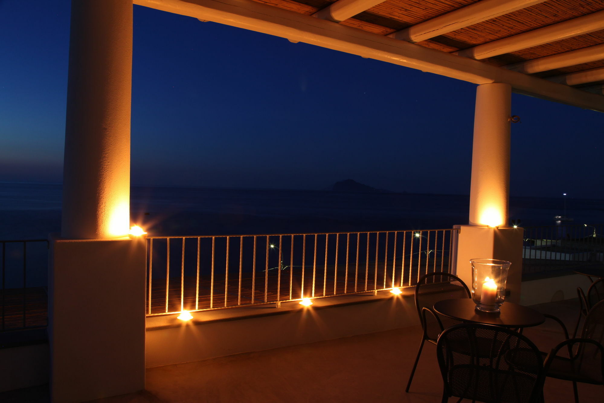 Hotel Cutimare - Aeolian Charme Acquacalda Екстериор снимка